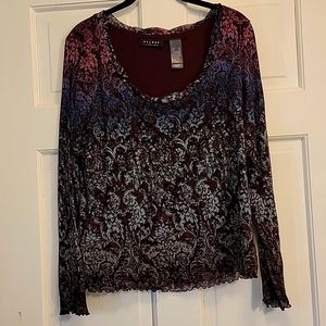 Axcess a Liz Claiborne Company XL lined knit top. Scalloped neckline and heam.